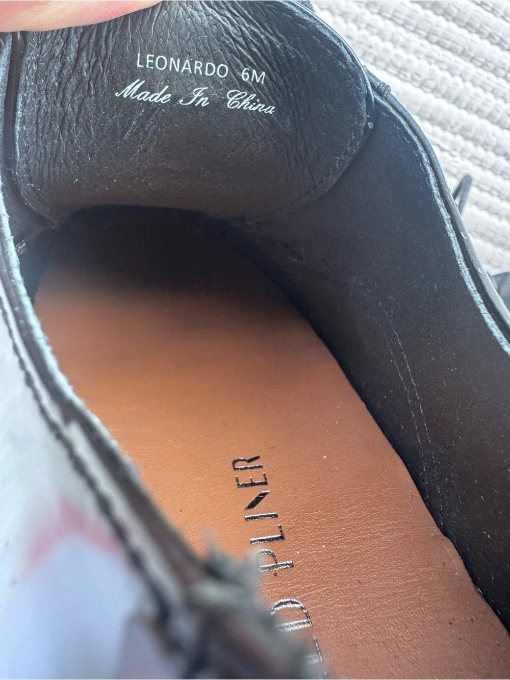 Retail: $198 Donald Pliner Leonardo Black Leather Cap Toe Derby Shoes 6M New
